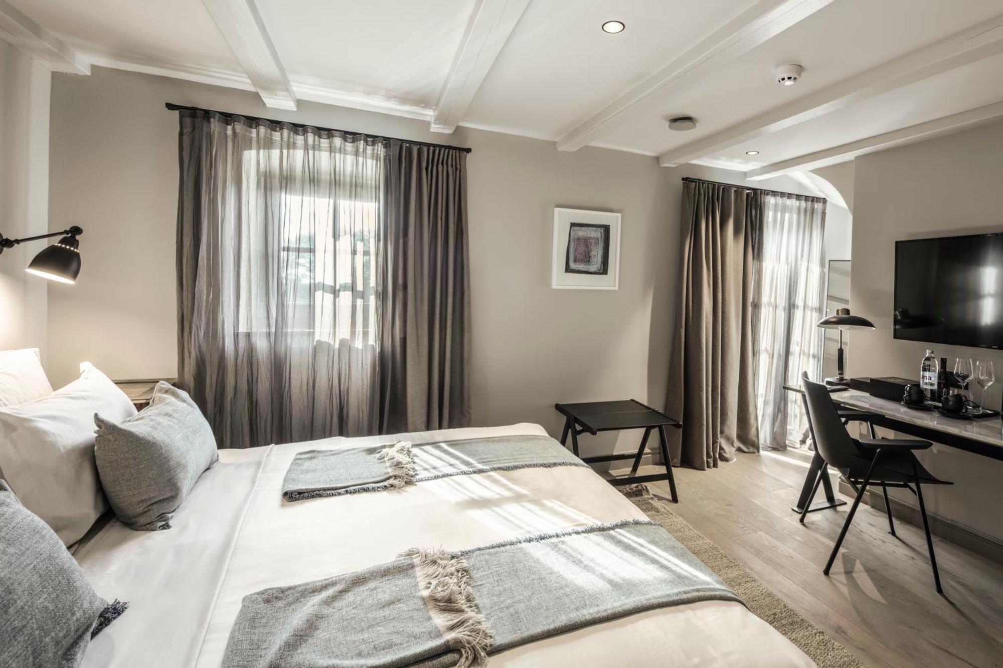 San Canzian Hotel & Residences - Small Luxury Hotels Of The World 부제 객실 사진